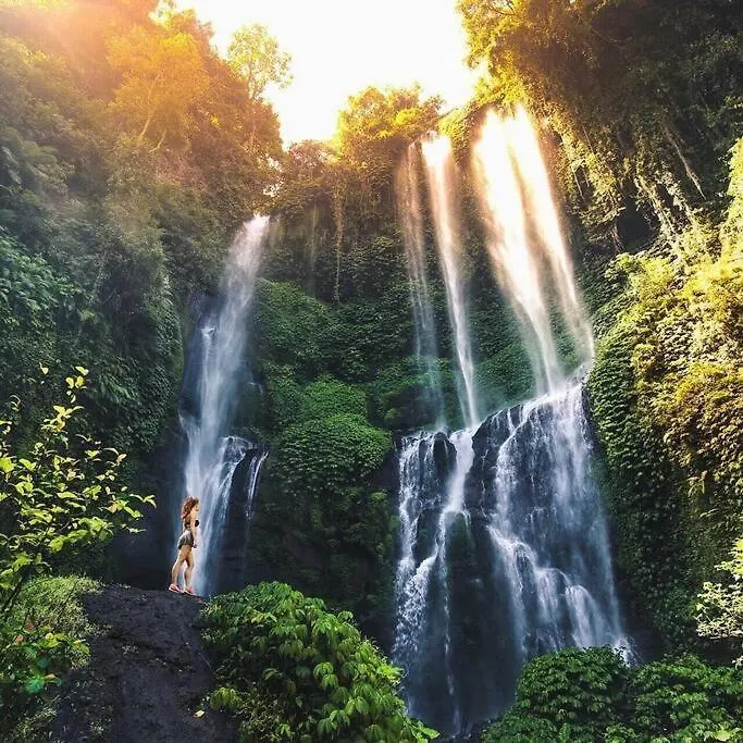 Wos Ubud Villa Indonesia